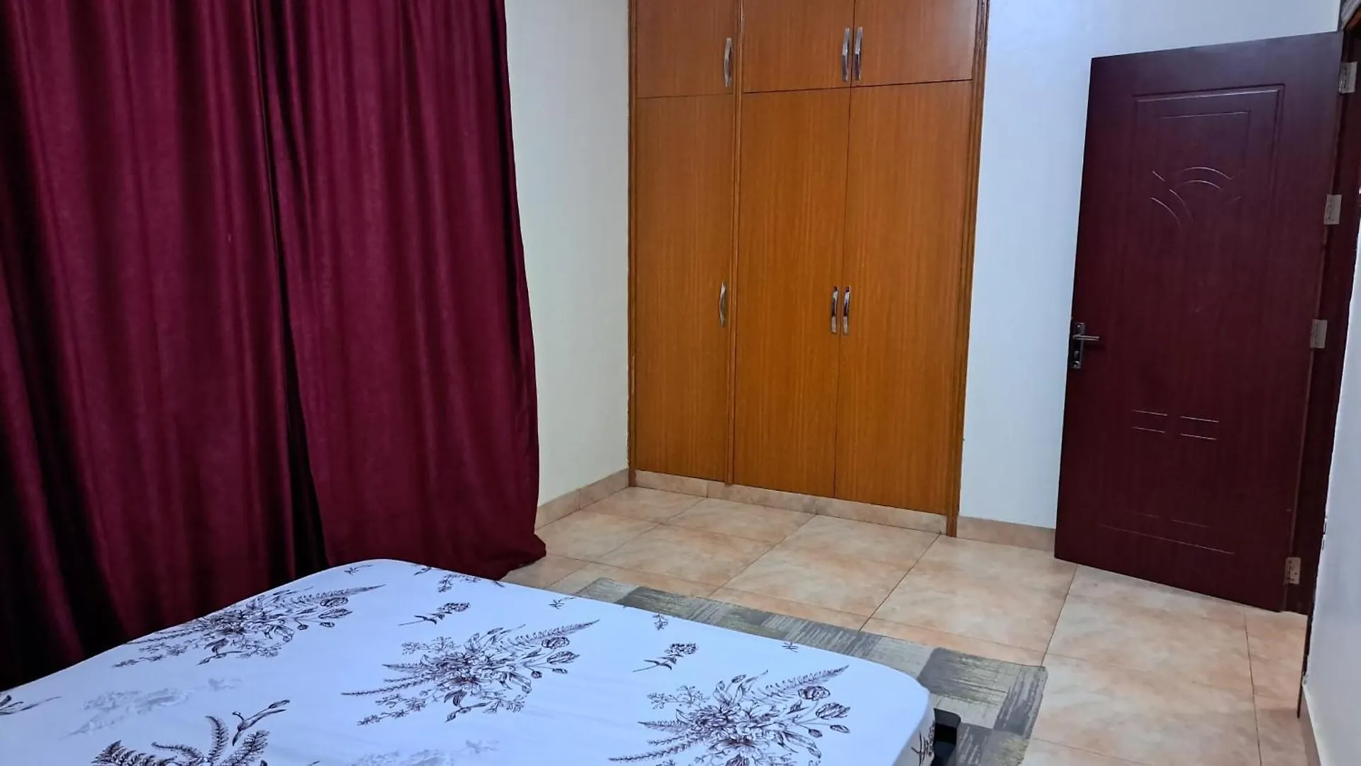 Wanderhome 2Bdr كامبالا شقة